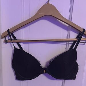 Victoria’s Secret black lacy t-shirt bra
